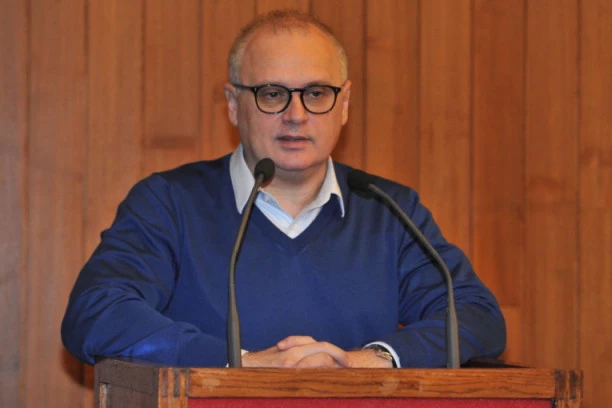 BEOGRAD JE SVET! Vesić zahvalio Joksimoviću i čestitao mu rođendan