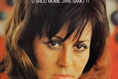 (FOTO) Region u ŠOKU! Preminula čuvena pevačica!