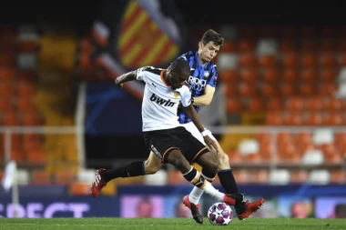 SLEPI MIŠEVI OSTALI BEZ KRILA: Espanjol utišao Mestalju (VIDEO)