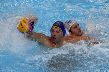 Milov ministar sporta uputio sramne reči srpskom narodu: Ni vi pod mantijama ne možete ništa Crnoj Gori!