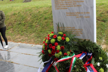 "Stradali ste kao mučenici, otadžbina vas pamti kao heroje": Ispravljen natpis srpskim žrtvama na spomen ploči u logoru Mauthauzen