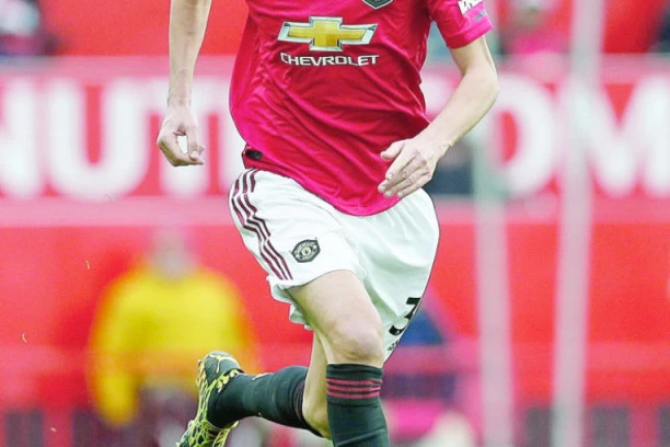 Matić u problemu: Solskjer obara rekord, dovodi vezistu od 150.000.000 evra!