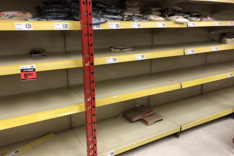 NESTAŠICA I ŠTEDNJA: Veliki pad prodaje prehrambenih proizvoda u Nemačkoj! Rafovi prazni, veliki problemi sa isporukom!