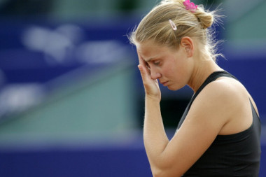 JELENA DOKIĆ SE POJAVILA NA AUSTRALIJAN OPENU, NIKO JE NIJE PREPOZNAO: Šokantan IZGLED nekada najlepše teniserke, bolest je uzela DANAK (FOTO)