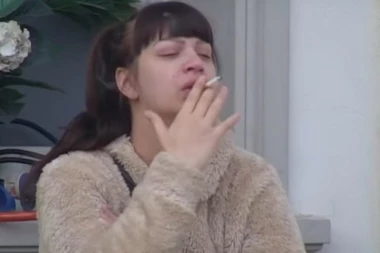 (FOTO) Kao mečka Božana! Miljana Kulić sve deblja i deblja, do leta će da bude tenk: Fanovi je urnisali komentarima!