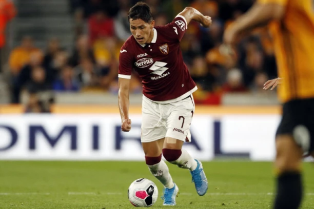 Torino se DIGAO IZ MRTVIH UZALUD, Vulićev Krotone pokerom do PRVE POBEDE!