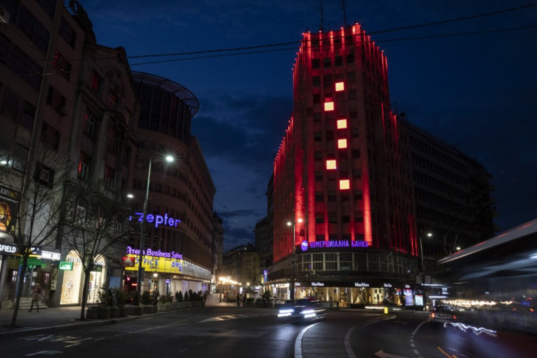 (FOTO) ZAHVALNOST BRAĆI: Simboli Beograda večeras svetle u bojama kineske zastave