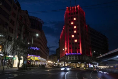 (FOTO) ZAHVALNOST BRAĆI: Simboli Beograda večeras svetle u bojama kineske zastave