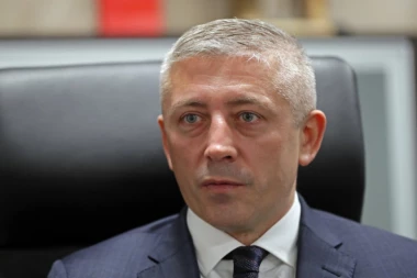 Slaviša Kokeza ušao u proceduru za davanje krvne plazme!