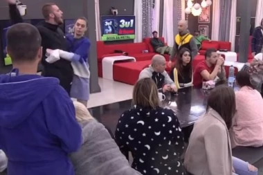 Tuča: Mensur nasrnuo na Orozovića, letele flaše na sve strane!