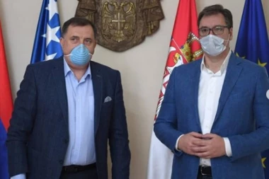 (FOTO) Sastali se Vučić i Dodik: Pod maskama o koroni