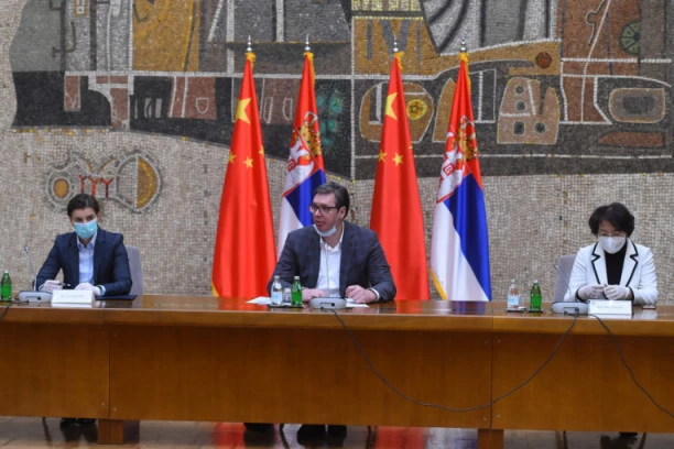 (VIDEO) PREDSEDNIK VUČIĆ UPOZORAVA: Nećemo biti u zavidnoj situaciji u nedeljama koje dolaze!