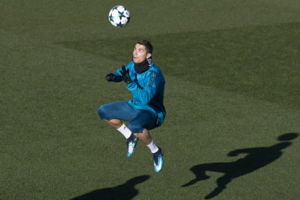 (FOTO) Da li je ovaj čovek stvaran? Ronaldo svojom novom fotkom oduševio pripadnice lepšeg pola