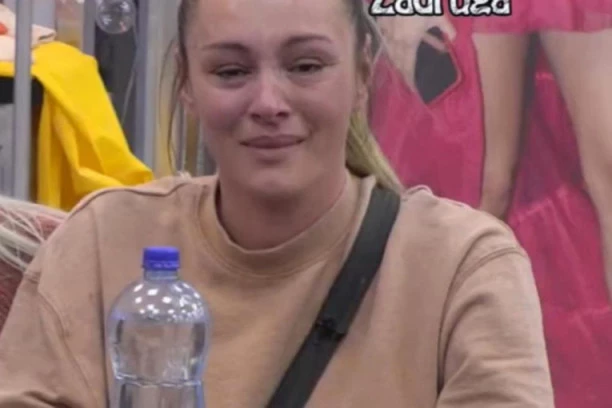 "Gadim se sama sebi": Anabela u suzama progovorila o najvećoj životnoj traumi!