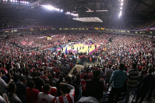 VELIKA ŽELJA PARTIZANA BLIZU MALOG KALEMEGDANA: Zvezda DOVODI montruozno pojačanje na poziciji centra!