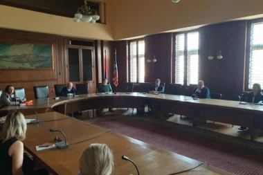 Porodice čiji su stanovi izgoreli dobiće jedokratnu pomoć