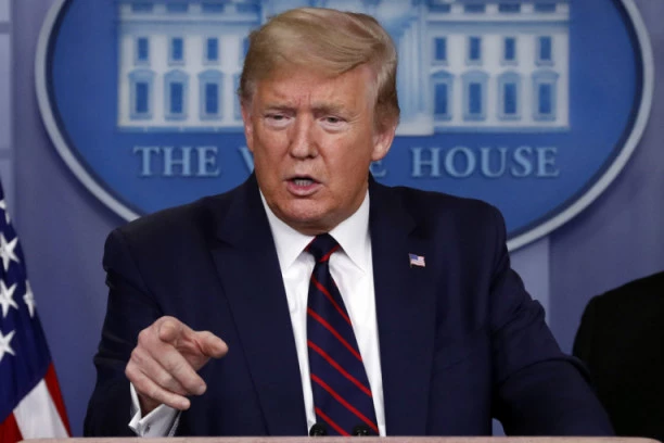 "IMATE 60 DANA DA NAPUSTITE ZEMLJU": Stanovnici ove zemlje dobili jezivo upozorenje od TRAMPA!