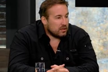 Vladislav Šćepanović, slikar i profesor: Slikam leteće tanjire, ali ne verujem da stvarno lete!