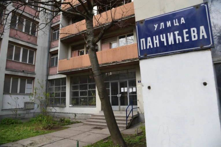 (FOTO) Razrešena misteriozna smrt na Dorćolu! Obesio se radnik GSP