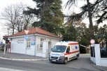 BEŽALA OD MUŽA I HTELA DA SE BACI SA KROVA DOMA ZDRAVLJA: Drama u Boru - žena došla na pregled, a onda je nastao haos