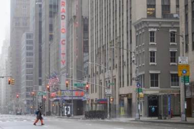 Raste broj mrtvih u Njujorku, više od 83.000 zaraženih