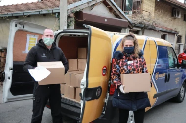 (FOTO) Mozzart u službi građana Srbije