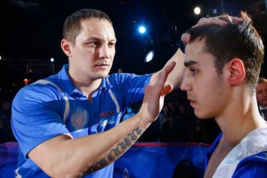 Trener boksera Rusije Kadušin pozitivan na koronavirus