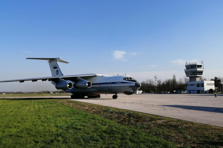 Stiže još 6 aviona sa medicinskom opremom iz Rusije