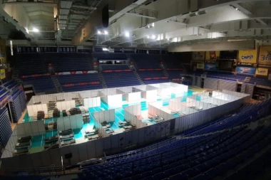 Gase se 2 privremene bolnice u Beogradu: Vojska demontira krevete