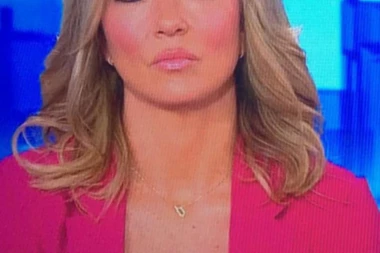 (FOTO) Poražavajuća vest: Poznata voditeljka zaražena koronavirusom!