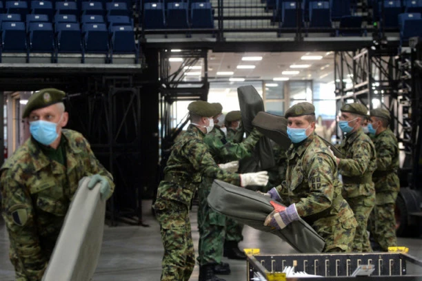 "GOLA PACIJENTKINJA" I DALJE TRESE SRBIJU: Evo šta na to kaže iz Ministarstva odbrane!