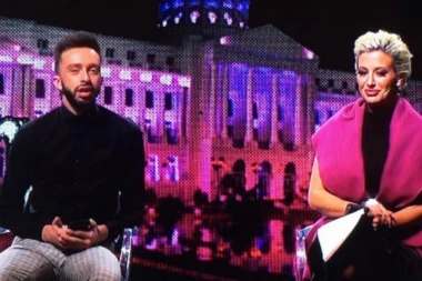 (VIDEO) DARKO I DUŠICA NISU ZNALI DA SU U LAJVU! Procureo šok snimak: Evo šta su radili ne sluteći da ih gledaju milioni!
