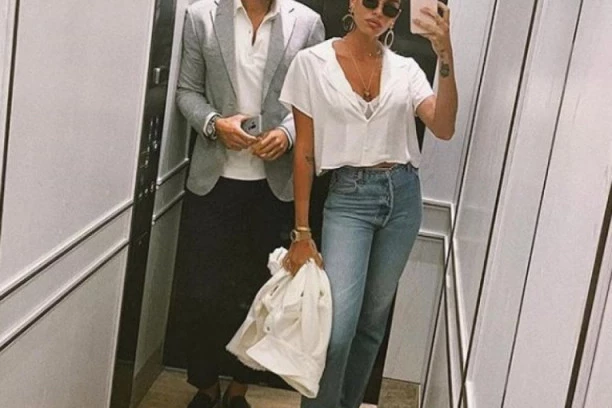 ODZVANJA CELA ZGRADA! Razbijaju se od se*sa u doba korone: Poznati fudbaler i njegova žena imaju problem sa komšijama!