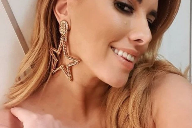 PERVERZIJE NASRED STADIONA: Čuvena Hrvatica Nives Celzijus opisala POLNI ODNOS sa FUDBALEROM - Bilo je NEVALJALO!