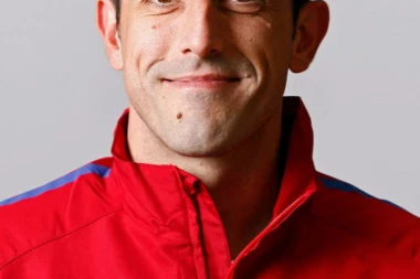 Paunović se dirljivom porukom oprostio od Antića!