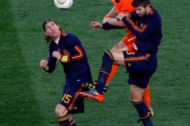 Šakira odabrala naredni klub: Pike želi da ide iz Barse