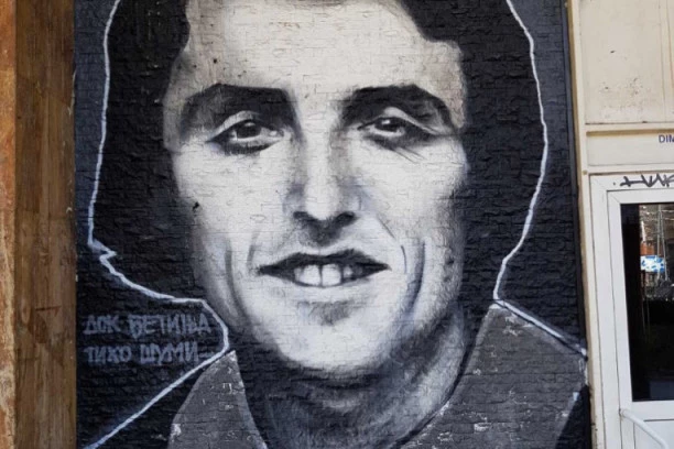 (FOTO) Dok Đetinja tiho šumi: Radomir Antić je iz Užica otišao u "svet", a kao da nikada nije odlazio...