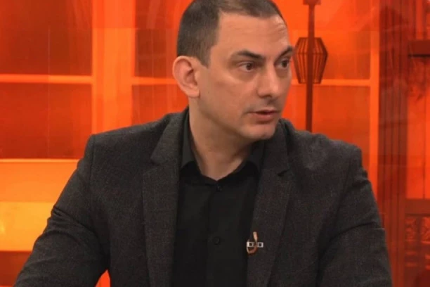 Lađević: Lukasovo prozorče