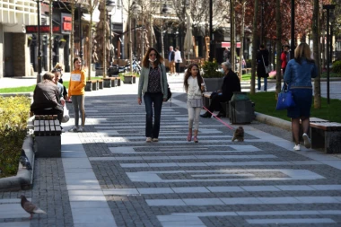 DANAS SUNČANO I TOPLO VREME! Tokom noći obrt!