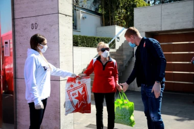 Mozzart i Zvezda obezbedili dve tone paketa za najugroženije