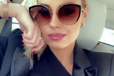 (FOTO) Oglasila se Dajana Paunović nakon navoda da su ona i njen sin pozitivni na koronu, pa otkrila istinu o Žiki Jakšiću!