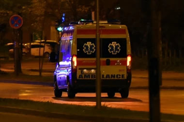 LANČANI SUDAR NA NOVOM BEOGRADU: Četiri vozila se "nanizala", povređene dve osobe