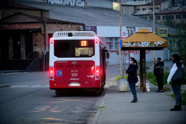 Napadnut vozač na liniji 309! Povređeno mu lice i polomljen zub