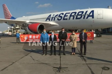 Srbija udara na koronu! Sleteo avion sa 90.000 testova i opreme za laboratoriju