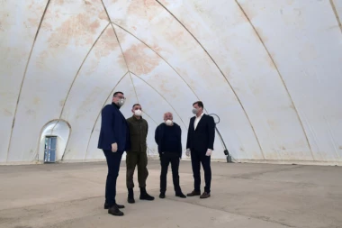 Ministar Vulin: Za sve migrante važi 24-časovni karantin sve dok ne prođe kriza!