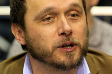 (FOTO) ZA MALU ANIKU: Fenomenalan GEST Željka Rebrače!