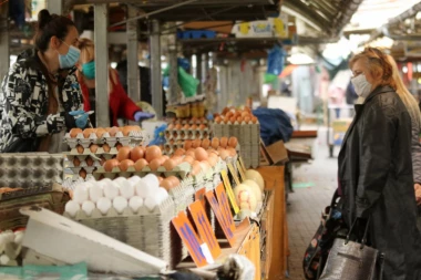 Inspektori sutra obilaze pijace: Kontrolisaće se poštovanje mera!