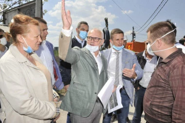 Goran Vesić obišao radove na kanalizacionoj mreži u Krnjači