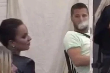 (VIDEO) Sprema se neviđeni haos! Miljković nije skidao oka sa Pešićeve u izolaciji, ona sa sobom ponela nešto što samo oni znaju!