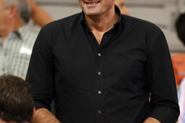 KAKO ĆE SE ON SVIDETI "GROBARIMA"? Nije još ni preuzeo funkciju, a Zoran Savić već "pikirao" prvo pojačanje!